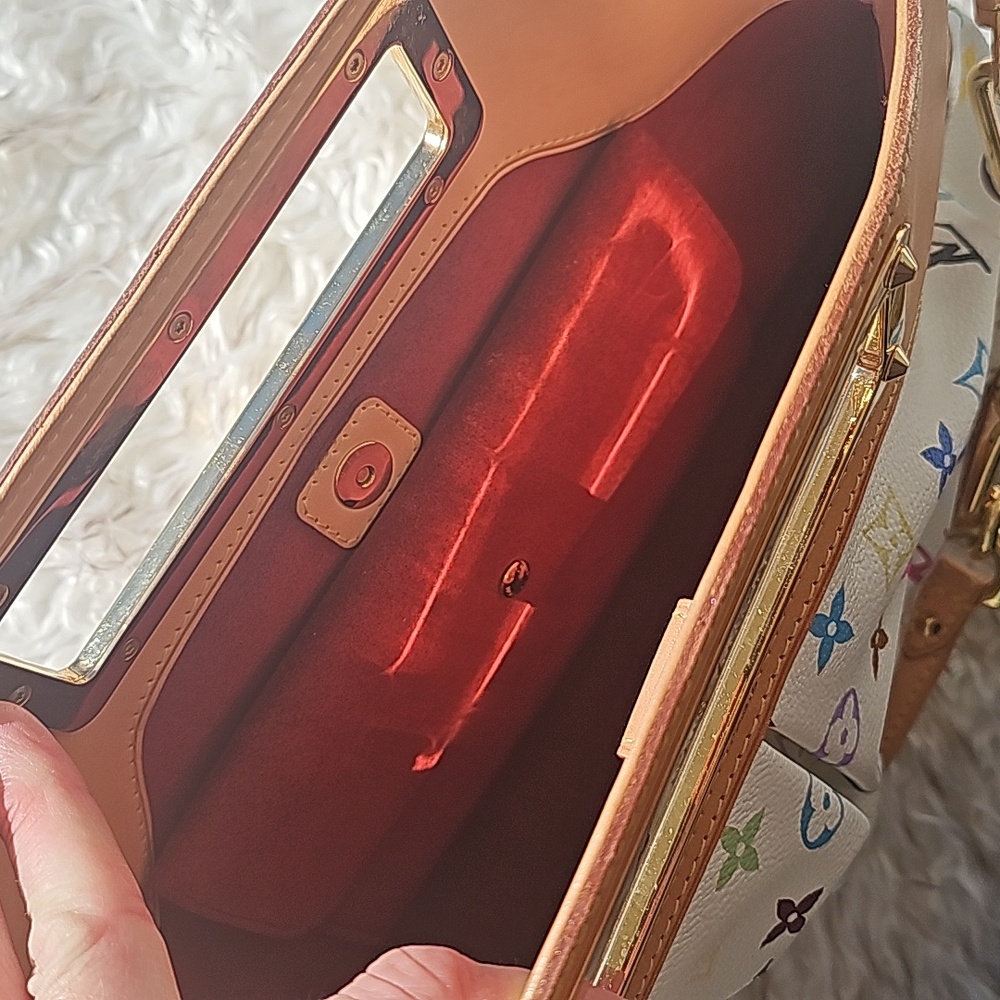 ⚡️⚡️⚡️🔥💖Louis Vuitton Judy bag MM Authentic SaLE like new - Picture 12 of 16